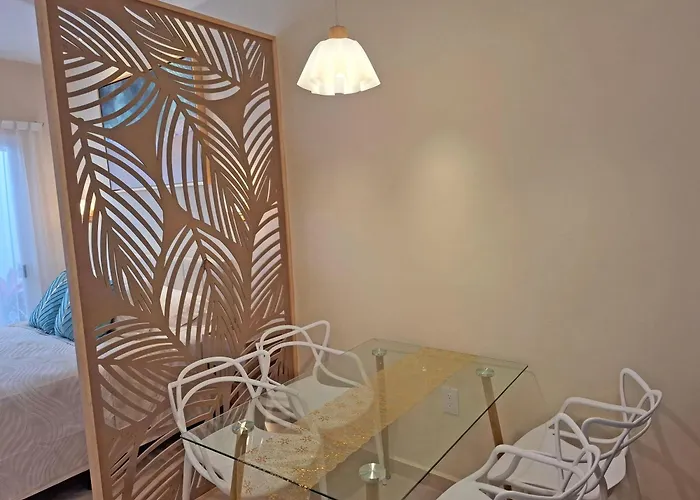 New Elegant With Pool, Garden & Comfort